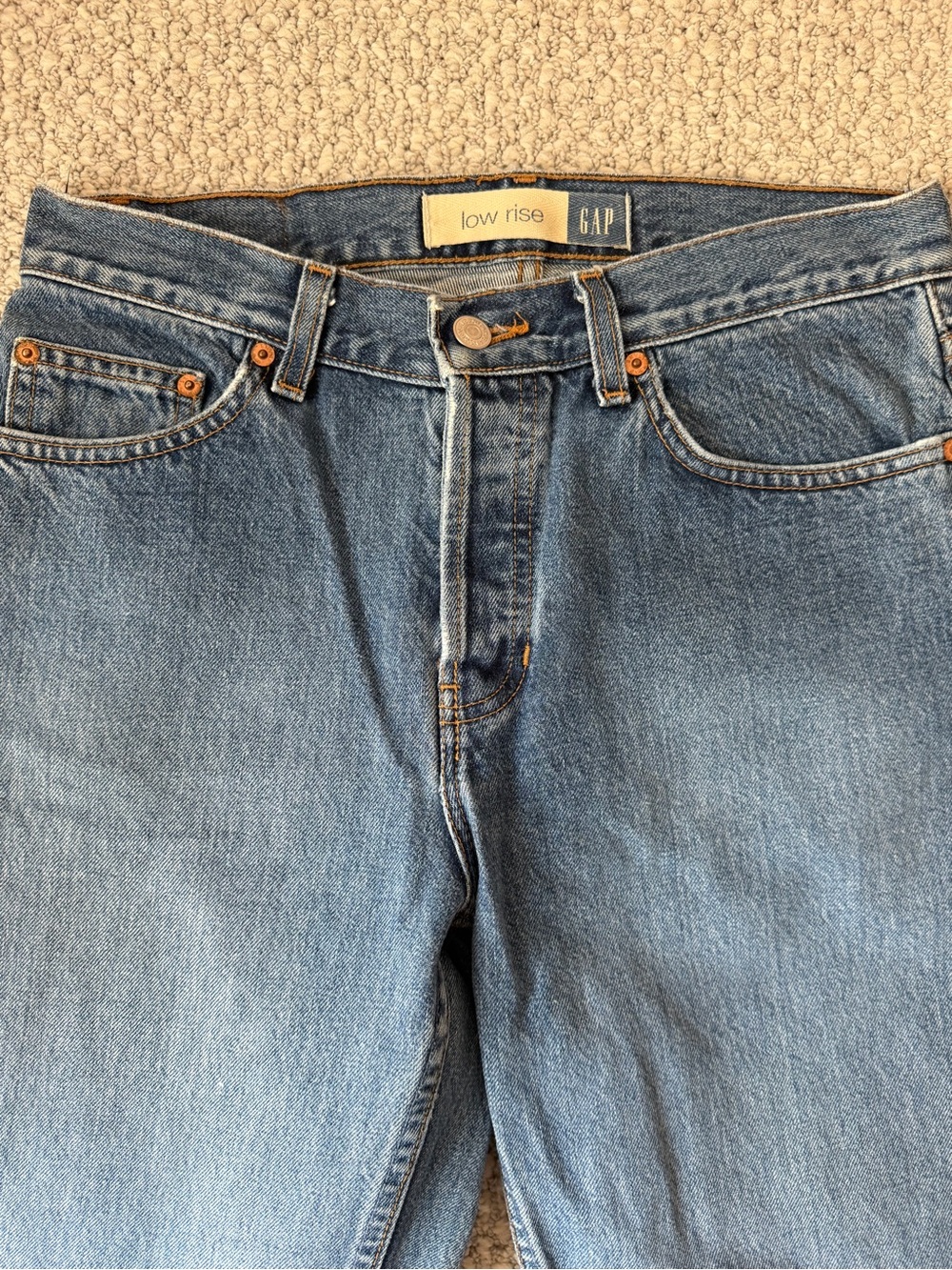 Gap Low Rise Straight-Leg Button Fly Jeans Medium Blue Women’s 80’s Style Size 6 - Picture 6 of 9